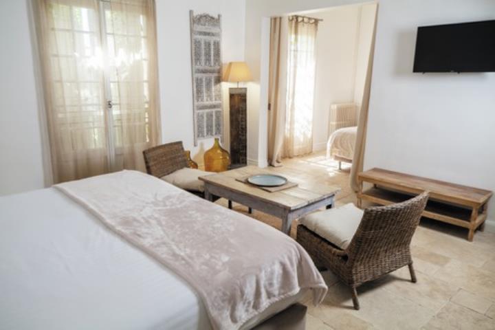 8 dagen La Régalido****